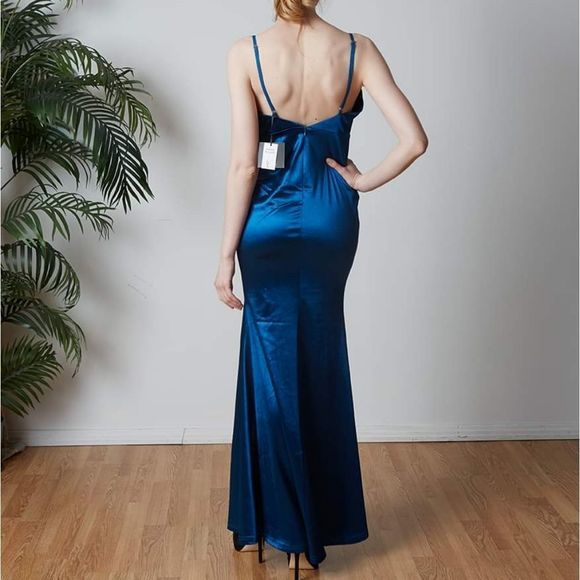 NWT Revamped LA Nuit Stretch Blue Shiny Gown - Picture 2 of 5